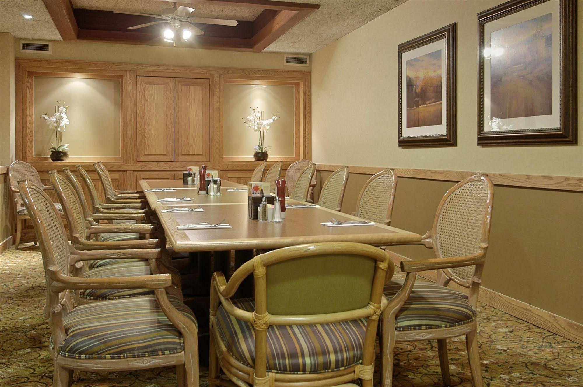 Red Lion Hotel Boise Downtowner Facilities photo