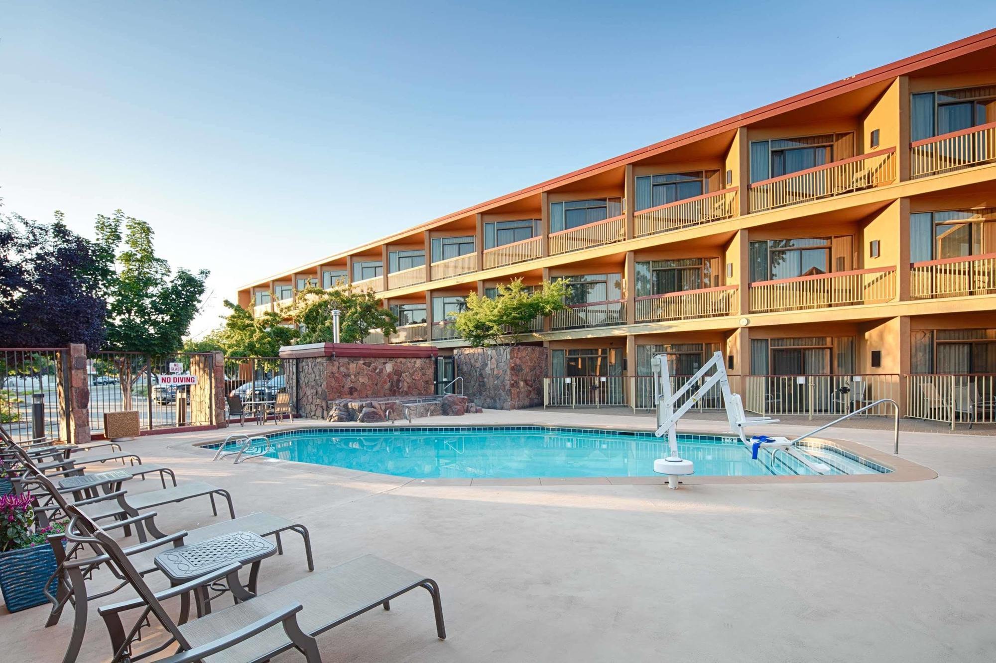 Red Lion Hotel Boise Downtowner Exterior photo